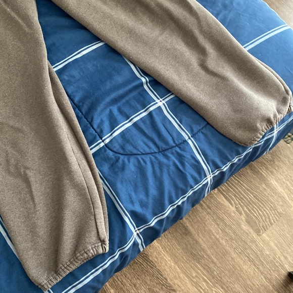 Dark grey sweatpants - Picture 4 of 17